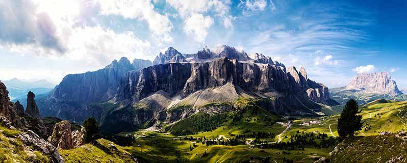 Erleben Sie die Sellagruppe der Dolomiten mit Ihren Hotelgutscheinen für Italien