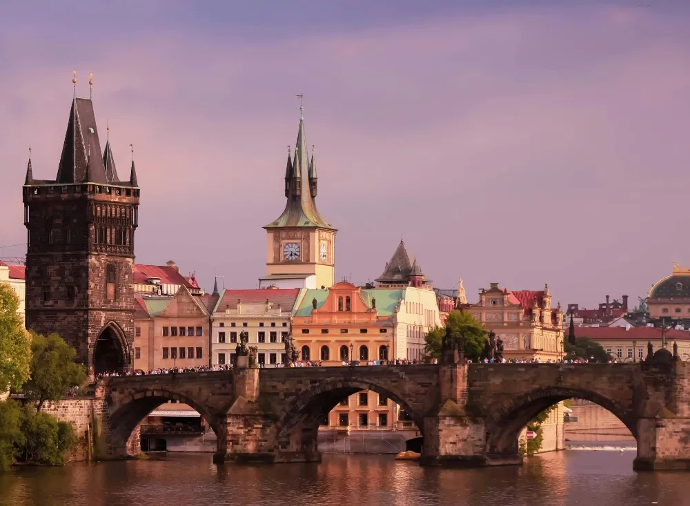 Die Karlsbrücke auf dem Kurztrip in Prag 