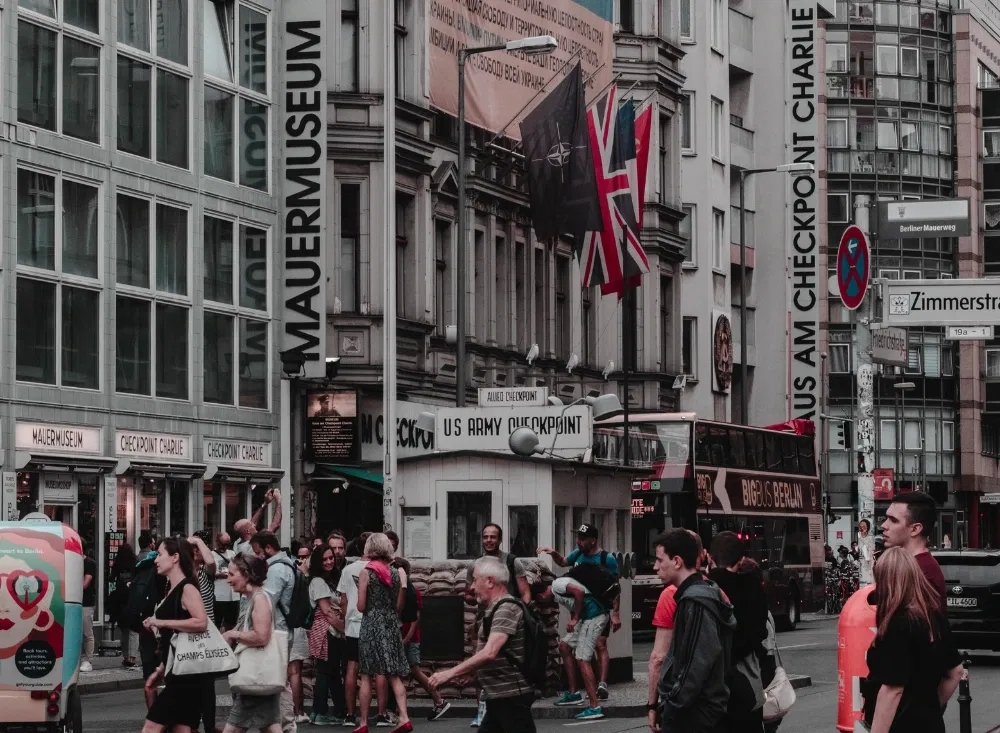 Checkpoint Charlie im Berlin-Kurzurlaub