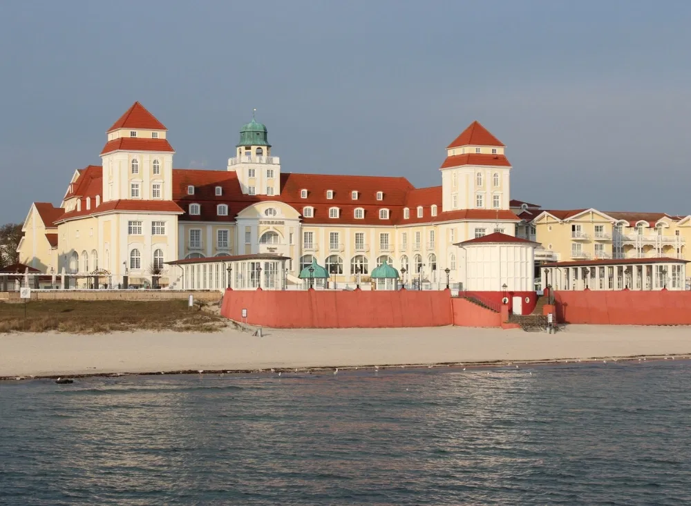 Das Kurhaus im Kurzurlaub in Binz erkunden