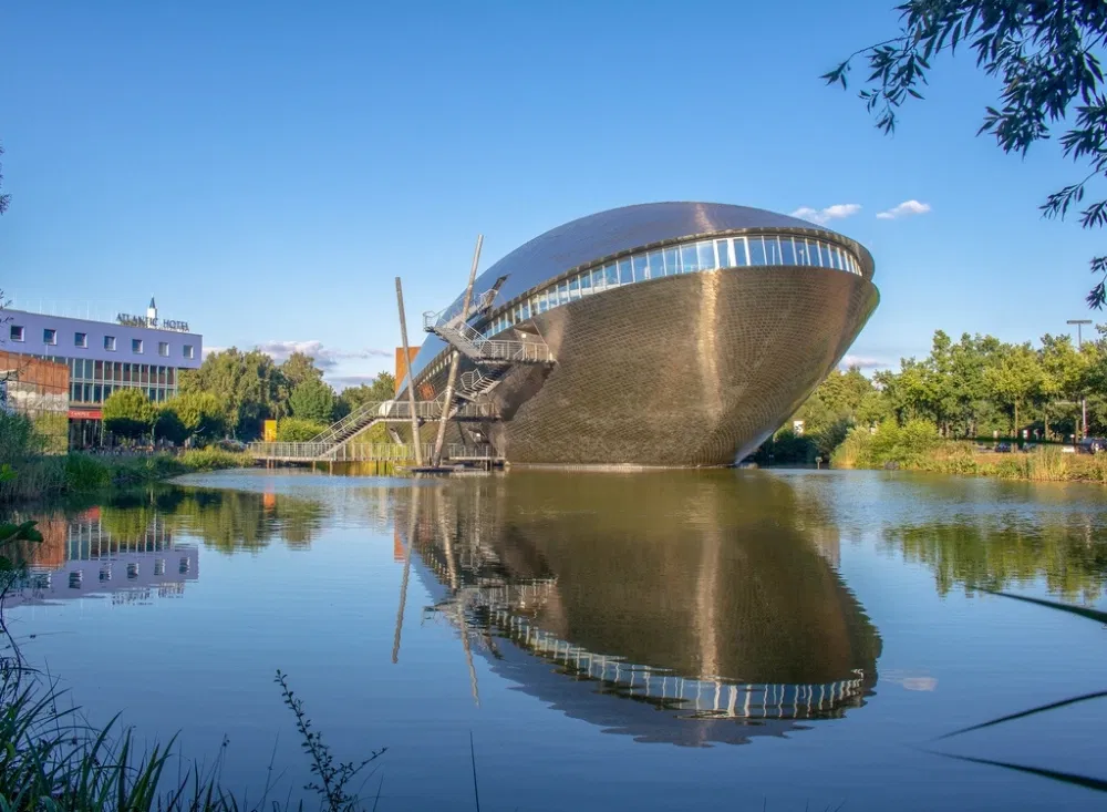 Im Universum in Bremen warten tolle Experimente und Erlebnisse auf die Besucher