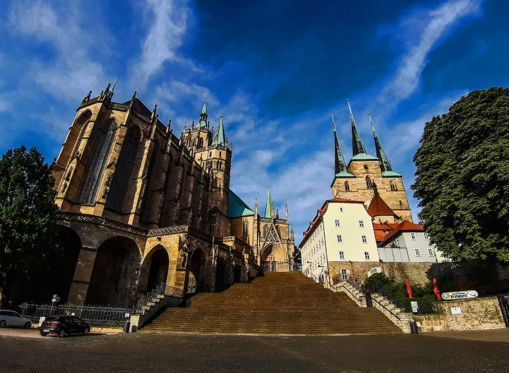 Den Dom Erfurts im Kurzurlaub besichtigen