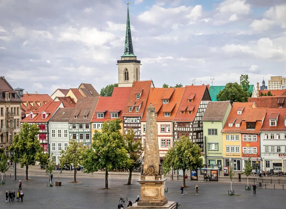 Das Stadtbild Erfurts im Kurzurlaub auf sich wirken lassen
