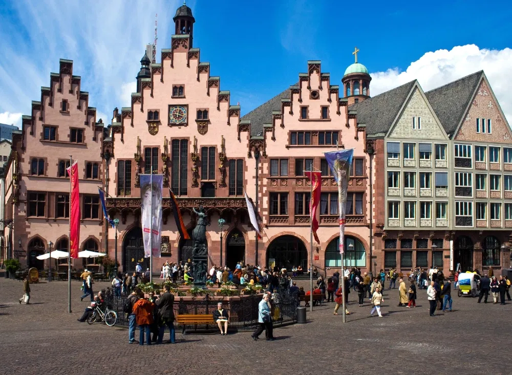 Der Römerberg im Frankfurt-Kurzurlaub