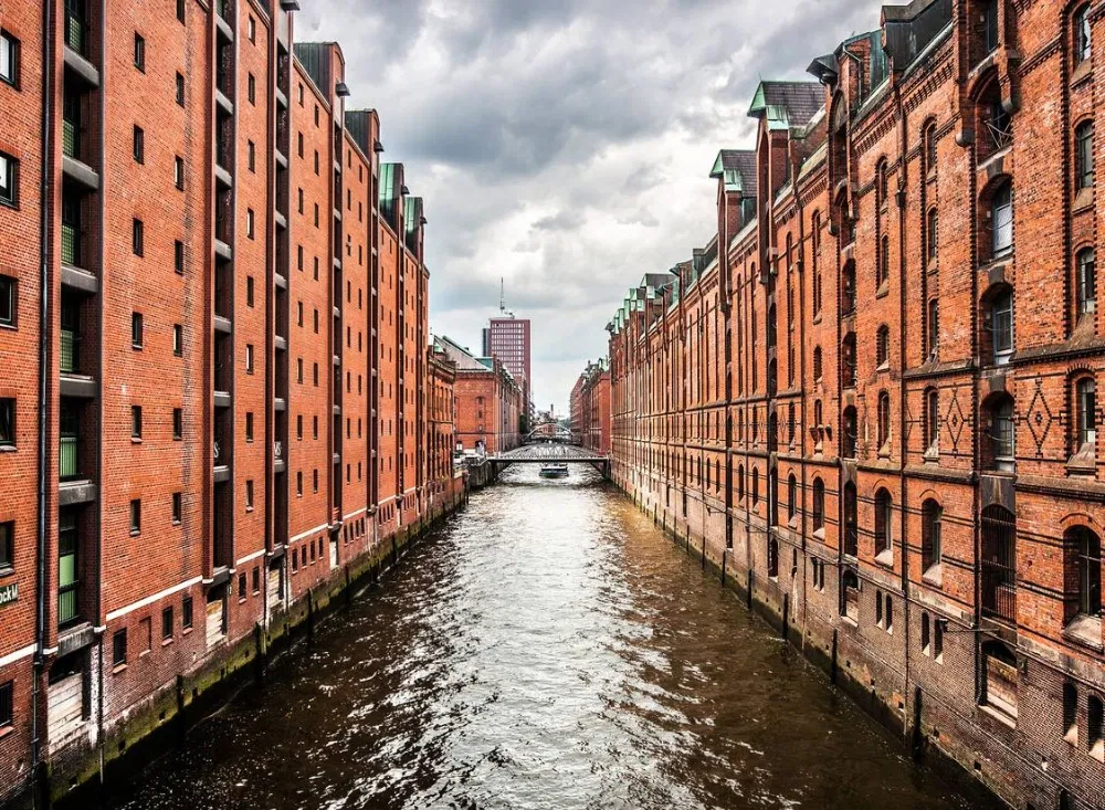 Buchen Sie eine Hafen- und Fleetfahrt während Ihres Kurzurlaubs in Hamburg