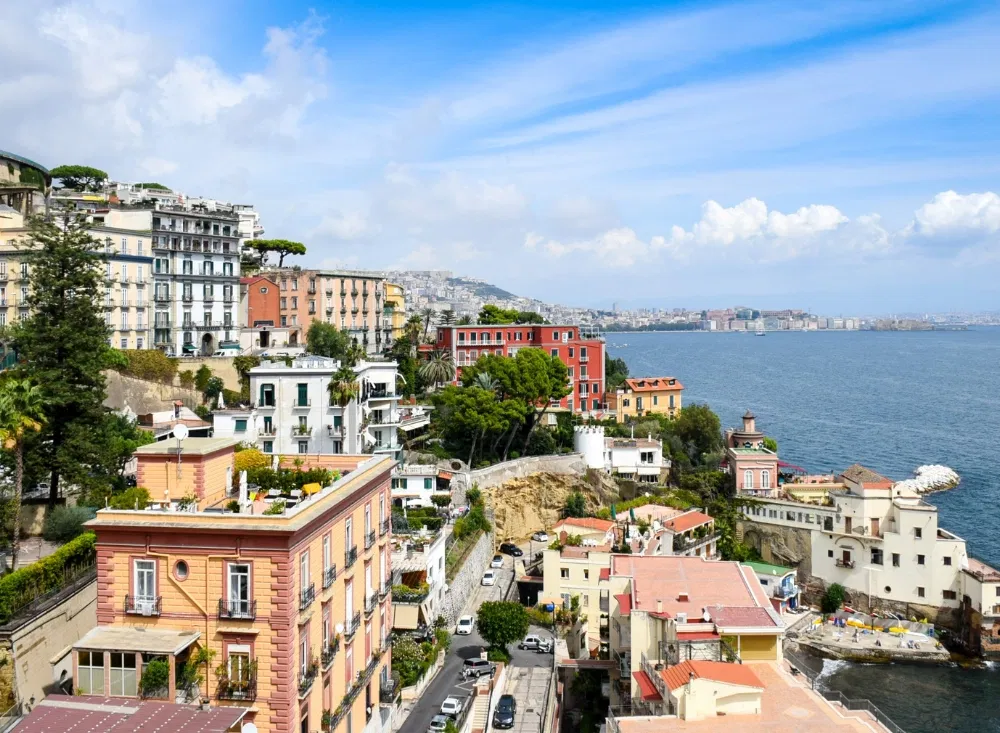 Küste von Neapel im Italien-Kurzurlaub