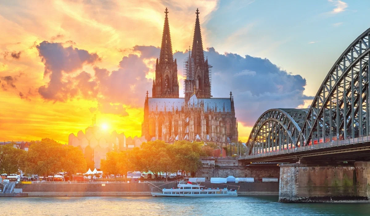 Bild von Köln_Blick auf den Dom_Sonnenuntergang