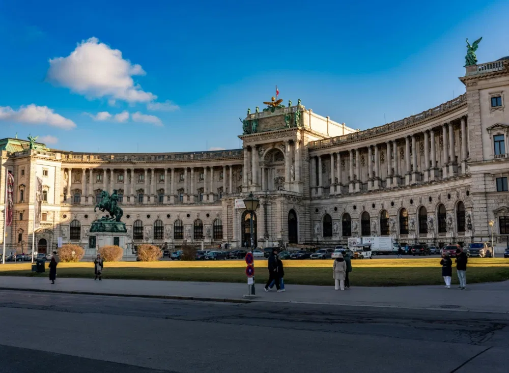 Städtereise Wien: Die imposante Hofburg erleben