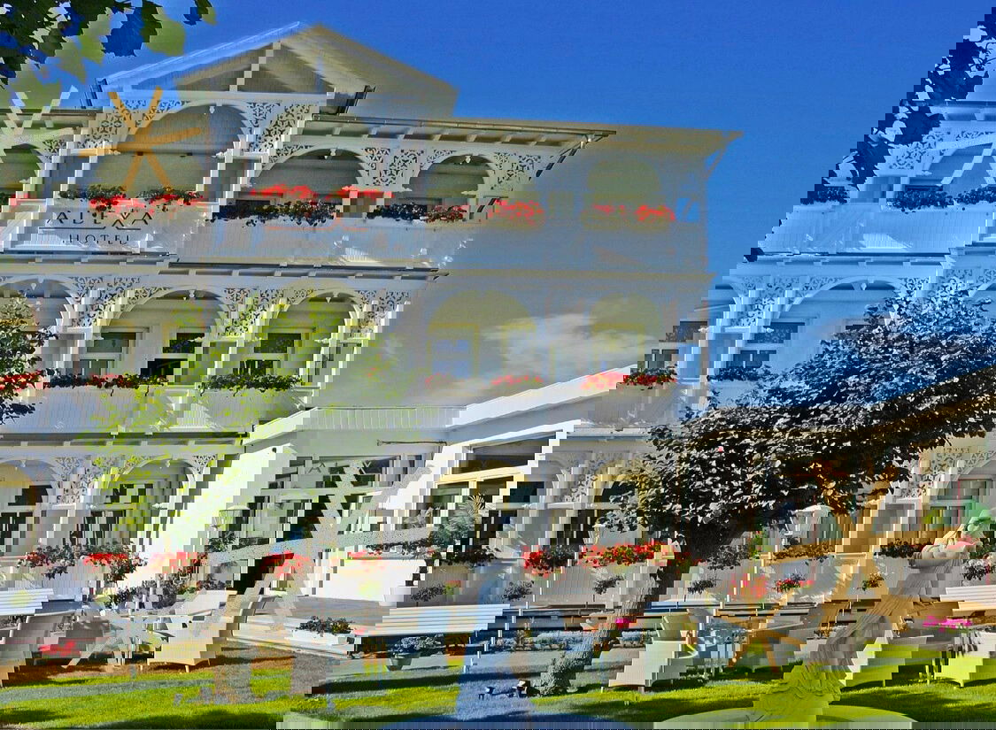 SPECIAL: Strand auf Rügen - 3* Superior Hotel im Bäderarchitekturstil 