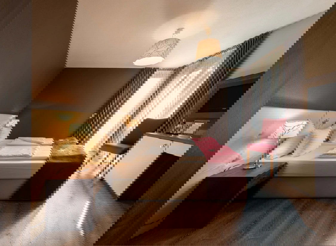 EINFÜHRUNGSPREIS: Stilvoll entspannen im grünen Süden Münchens