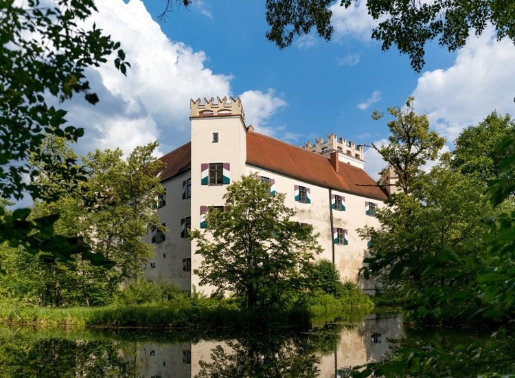 Niederbayern: Entspannter Kurzurlaub im Schlosshotel inkl. Wellness & Hausbier