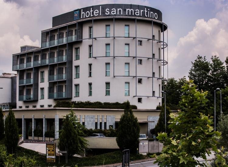 Modernes Hotel in der Nähe von Mailand