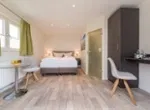 Aparthotel Koenigslinie Superior Zimmer 2024  D755810 fh