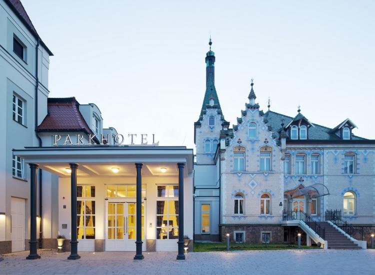 Porzellanstadt Meißen: 4* Super Hotel mit Blick auf Albrechtsburg und Dom