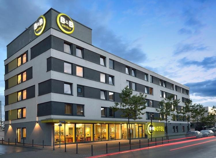 B&B Multi: Traumhafter Kurzurlaub in Saarbrücken - Schickes Hotel inkl. Parken