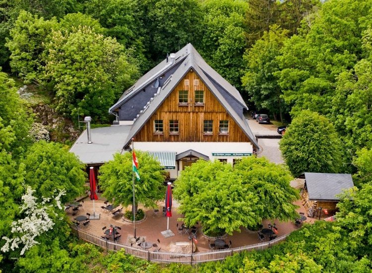 LIMITIERT: Schweizer Hüttenromantik im kleinen Berghotel in Sachsen