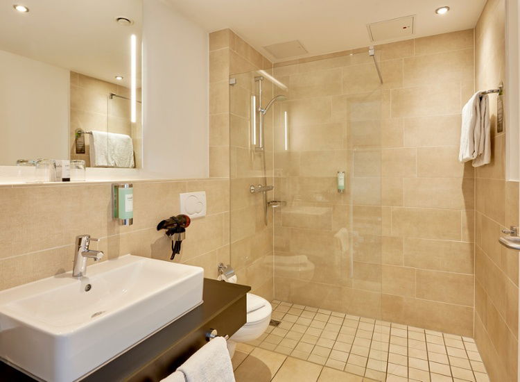 Oversum Vital Resort 2023 Badezimmer