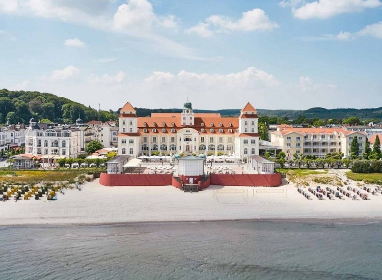 Luxushotel im historischen Kurhaus direkt an der Binzer Strandpromenade