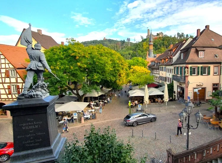 Auszeit an der Badischen Weinstraße im mediterranen Weinheim