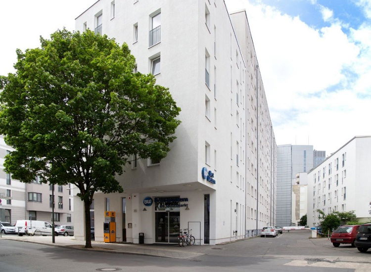 Berliner Mauer, Fernsehturm,  Friedrichstraße: Urbanes Berlin ganz zentral