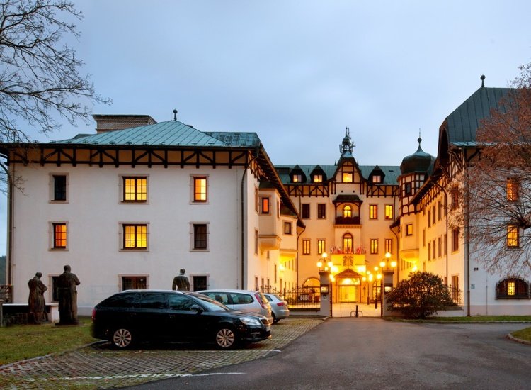 Luxuriöse Auszeit in Marienbad - mit Kuranwendungen und Sauna