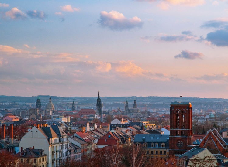 Entdecken Sie Dresden und erleben Sie puren Komfort im 4* Hotel