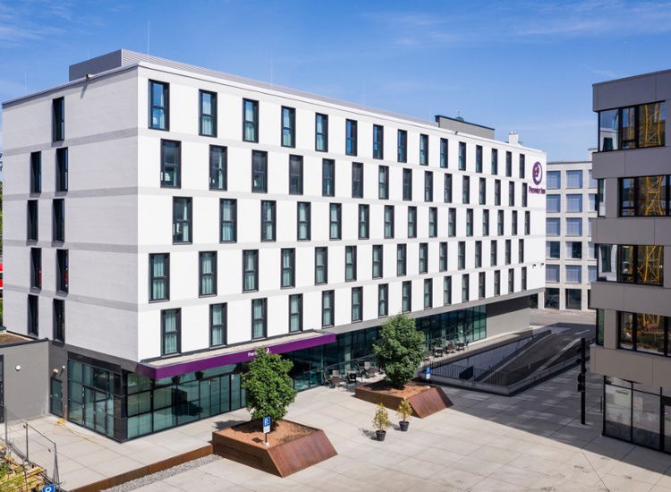 Charmantes Freiburg erleben - Premier Inn Hotel fußläufig zur Altstadt