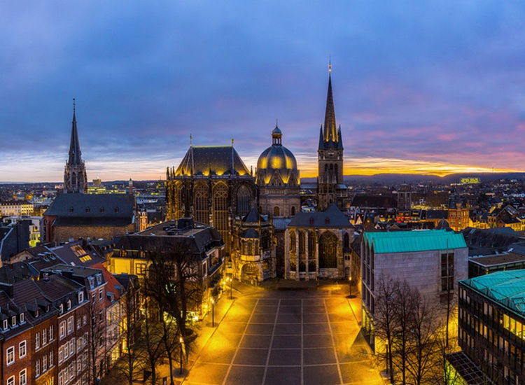 Kaiserstadt Aachen - 3* Superior Stadthotel in erstklassiger Lage