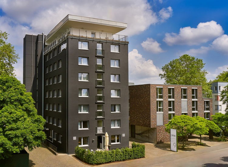 Stilvoll übernachten in Köln: Urbaner Komfort am Rheinpark