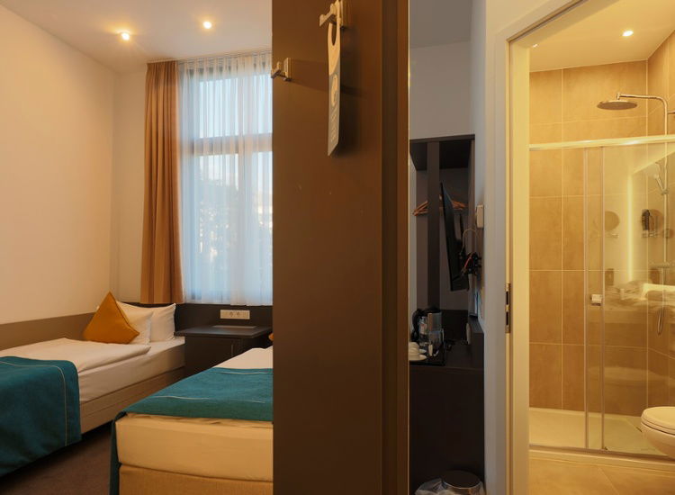 Soaltee Westend Frankfurt Messe