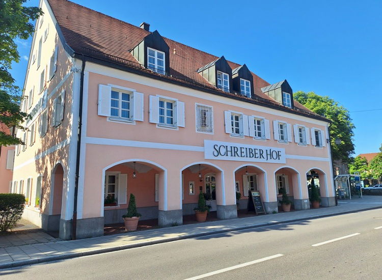 München entdecken & gut schlafen im 4* Hotel mit Top-Anbindung & Wellness
