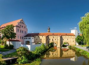 Amberg shutterstock 2114241077 1125x