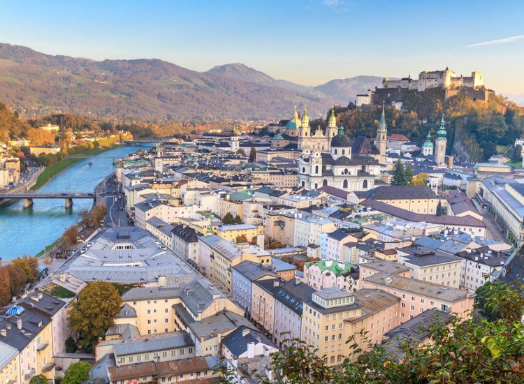 Moderner Komfort und perfekte Lage: Ihr Aufenthalt im FourSide Hotel Salzburg