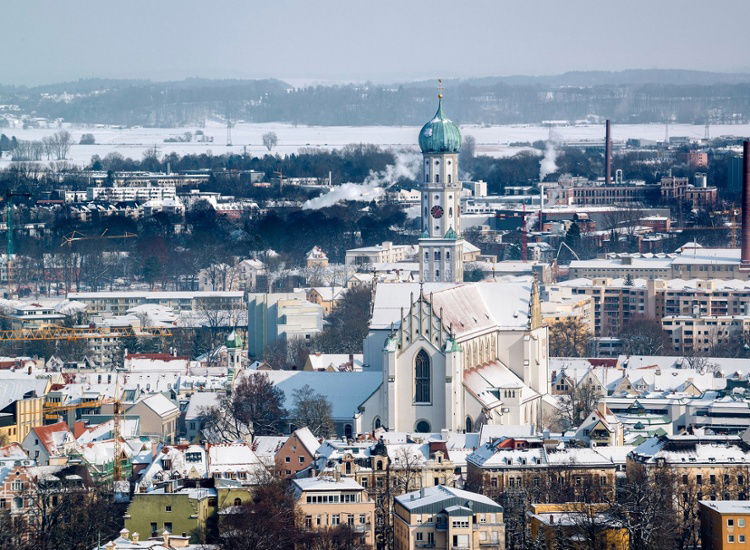 Auszeit im Dorint - stilvoll entspannen in Augsburgs Wahrzeichen