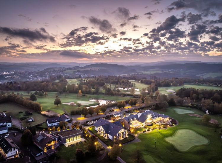 Wellness trifft Golf: Ihre Auszeit im Naturparadies Rhein-Sieg