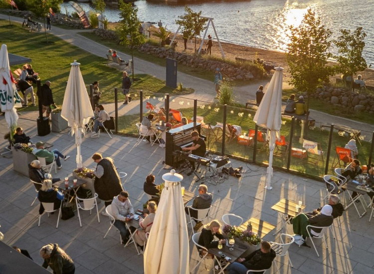 MAREMUeRITZ Yachthafen Resort