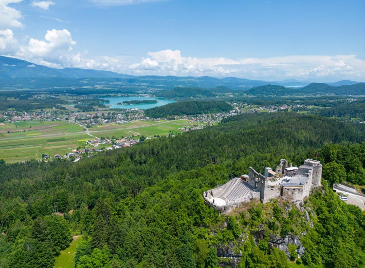 Zentral wohnen & Kärnten entdecken – Ihre Auszeit in Villachs Altstadt