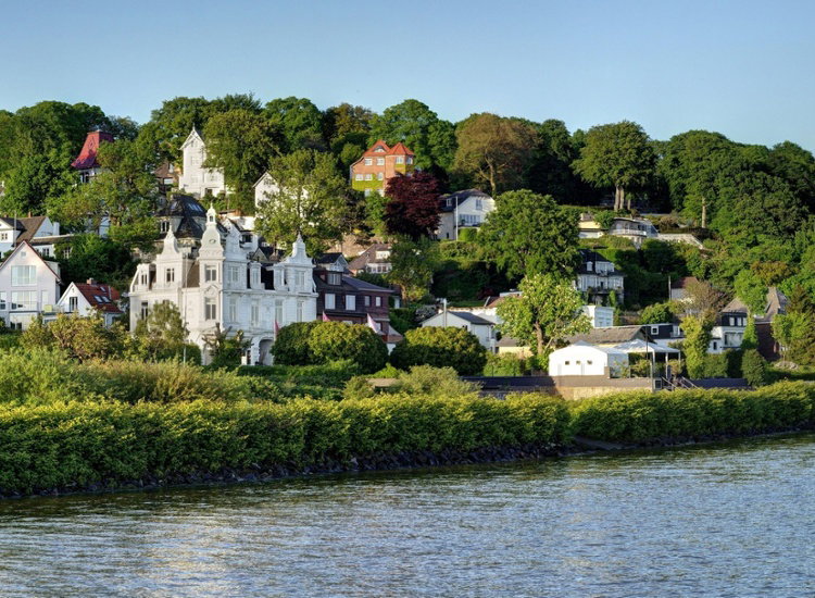 Design trifft Elbromantik - Ihre Auszeit in Hamburg-Blankenese 