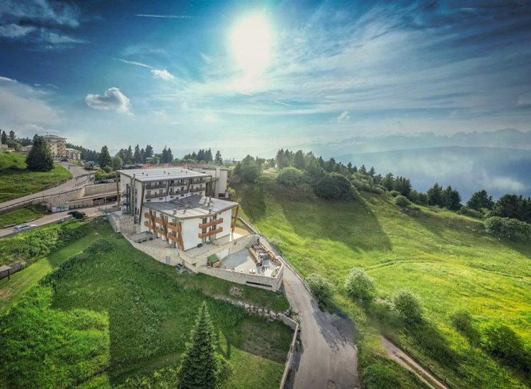 Bergpanorama, Dolomitenblick und Wellness auf 1.650 Metern