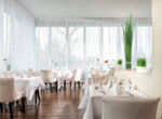 WIS01 restaurant1.high res