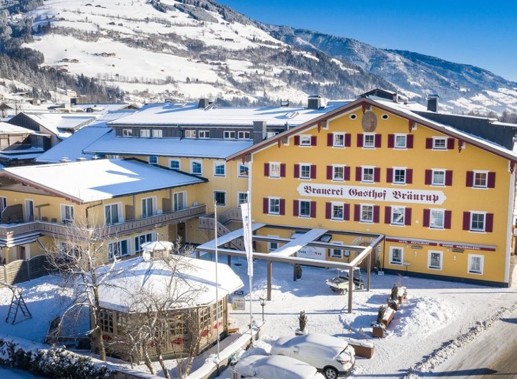 Bergparadies Salzburger Land: First-Class Hotel mit Spa-Bereich und Bonuskarte