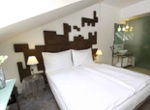 Pure White Hotel Prag 2024 WDR