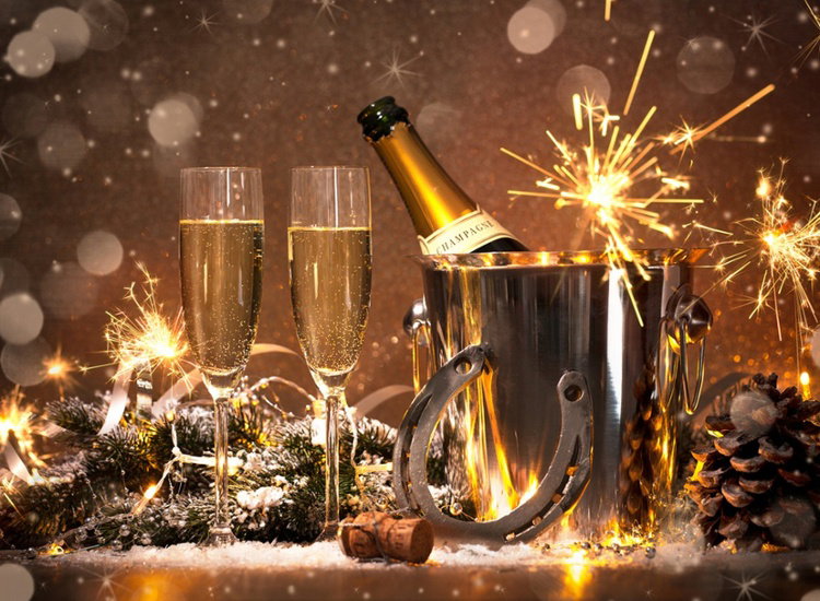 Stilvoll ins neue Jahr - Silvester 2026 im Hilton Düsseldorf inklusive Dinner