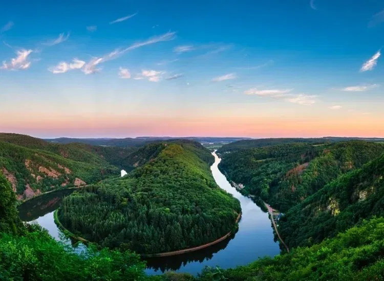 SPECIAL: Top-Lage in Saarbrücken: Vom Premier Inn zur Altstadt schlendern!