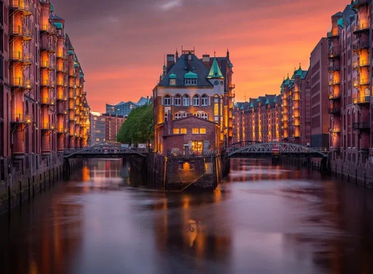 SPECIAL: St.Pauli - Hamburg nur wenige Minuten von der berühmten Reeperbahn