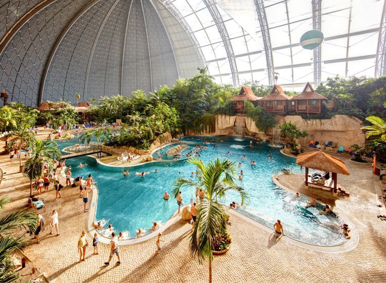 Tropical Islands - Europas größte tropische Urlaubswelt im 2er Safari Zelt